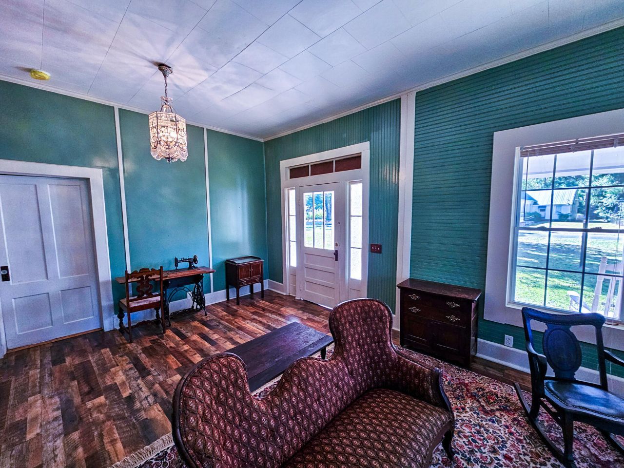 898 Bachelor Hill Road Photo 12