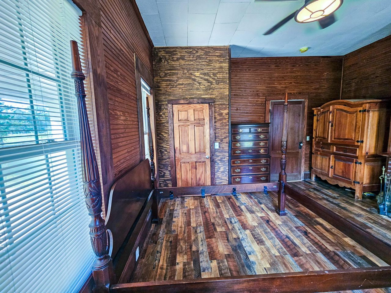 898 Bachelor Hill Road Photo 17