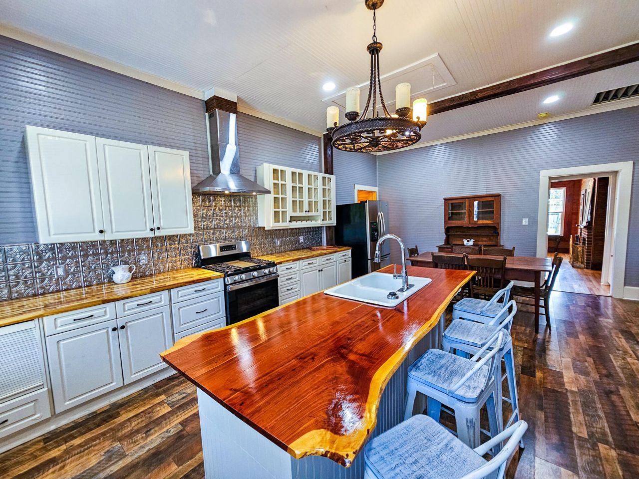 898 Bachelor Hill Road Photo 34