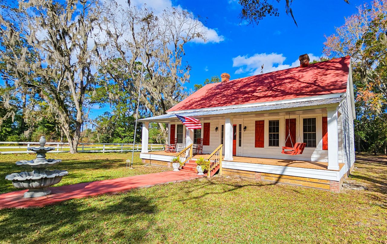 898 Bachelor Hill Road Photo 44