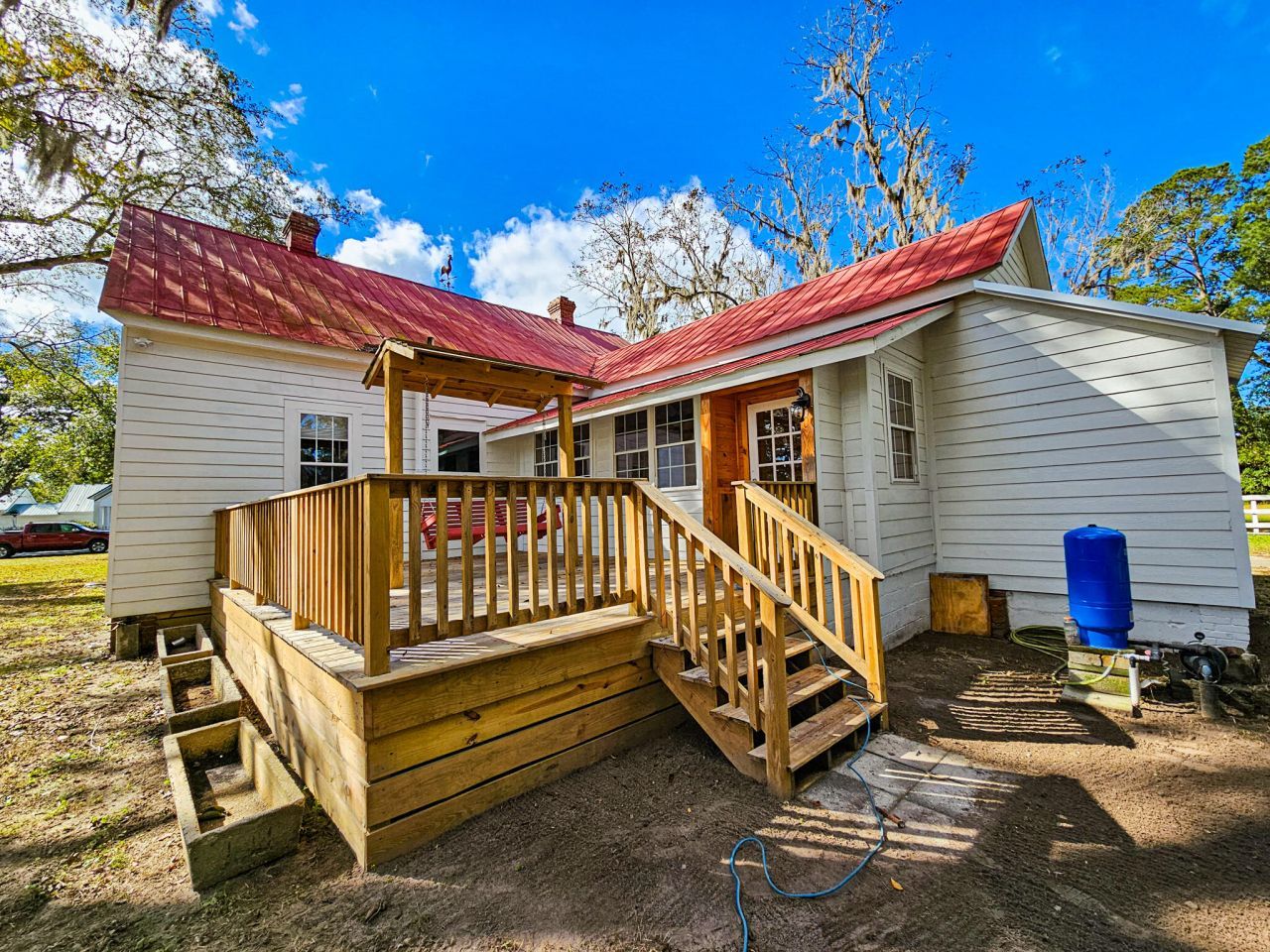 898 Bachelor Hill Road Photo 5