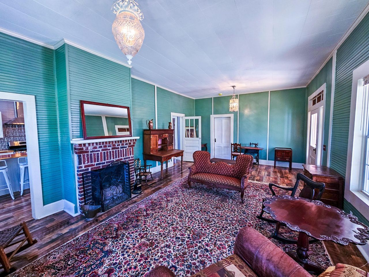 898 Bachelor Hill Road Photo 8