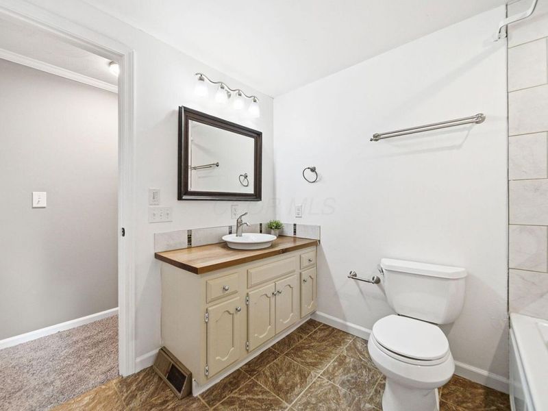 128 Winter Green Loop SW, Pataskala, OH 43062 Photo 20