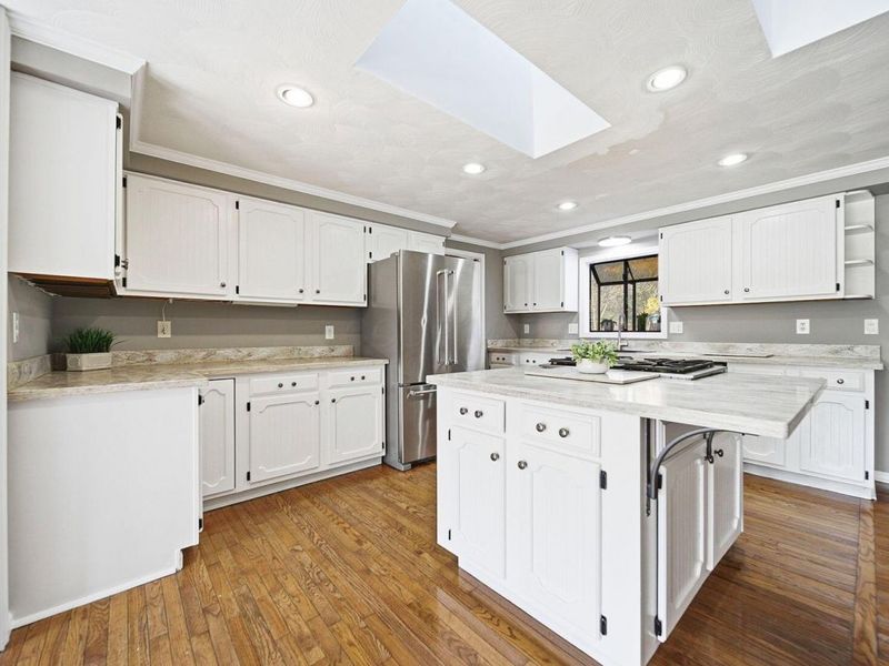 128 Winter Green Loop SW, Pataskala, OH 43062 Photo 3