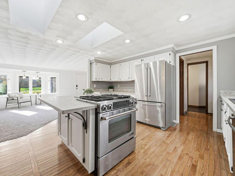 128 Winter Green Loop SW, Pataskala, OH 43062 Photo 4