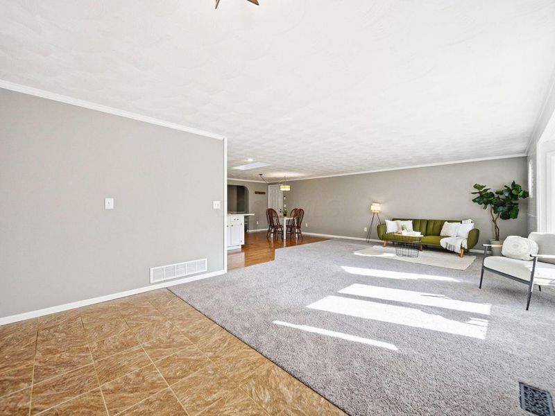 128 Winter Green Loop SW, Pataskala, OH 43062 Photo 7