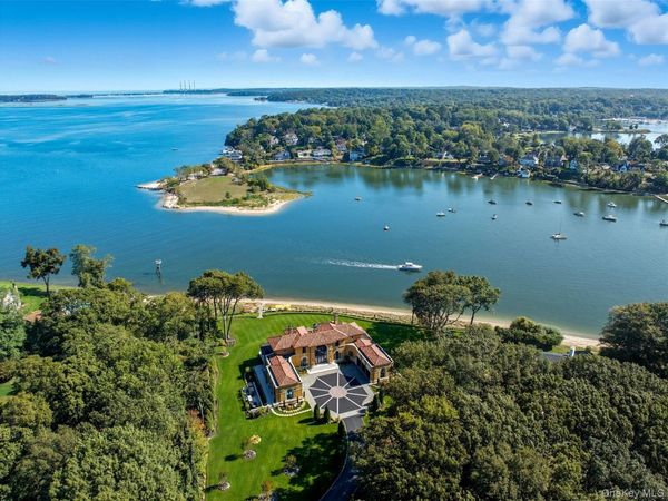 5 Bouton Point Road, Lloyd Harbor, NY 11743