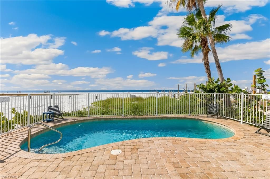 70 Avenue E, Fort Myers Beach, FL 33931 Photo