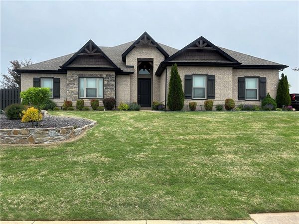 704 Quail Run, Springdale, AR 72762