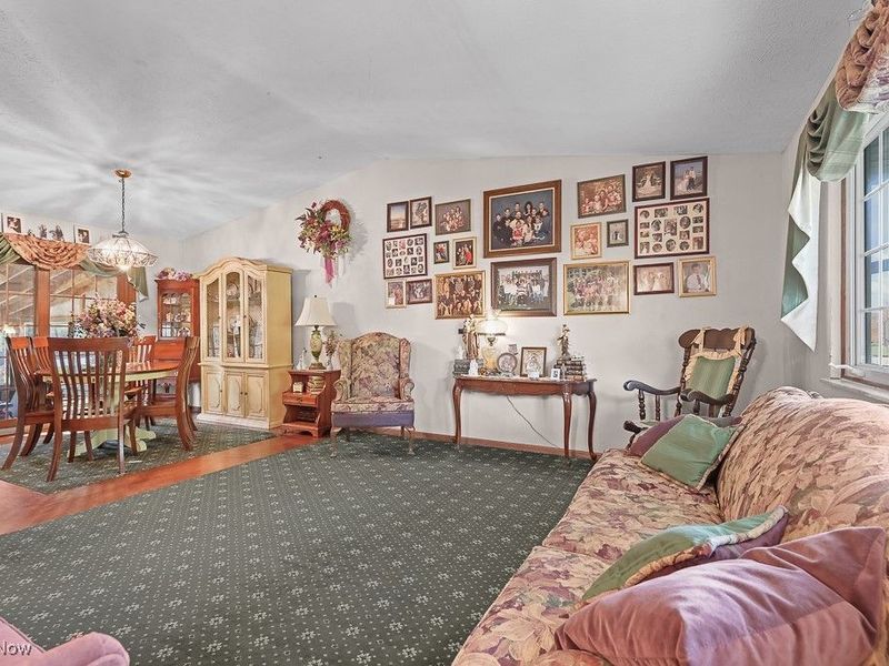 12214 Vince Drive, Doylestown, OH 44230 Photo 5