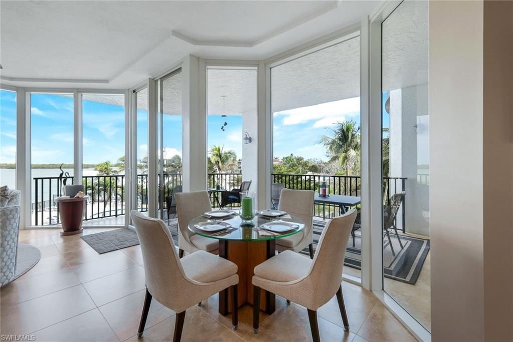 700 La Peninsula Blvd, Unit 206, Naples, FL 34113 Photo