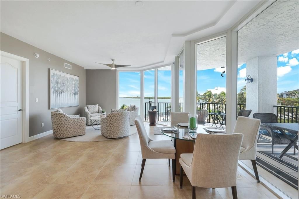 700 La Peninsula Blvd, Unit 206, Naples, FL 34113 Photo