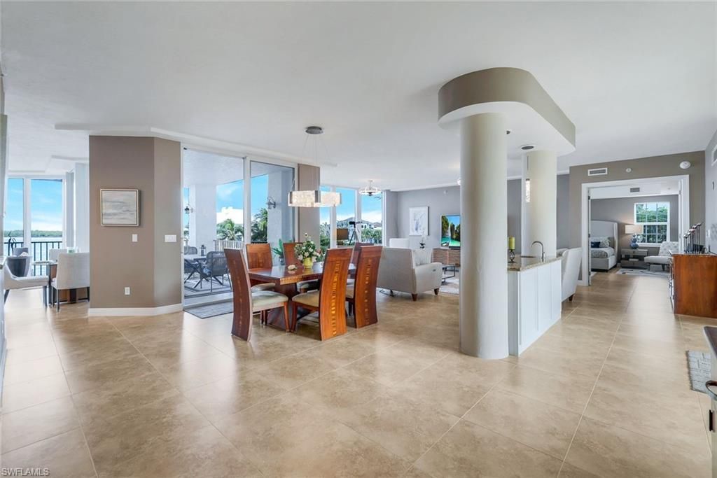 700 La Peninsula Blvd, Unit 206, Naples, FL 34113 Photo