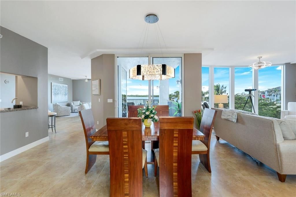 700 La Peninsula Blvd, Unit 206, Naples, FL 34113 Photo