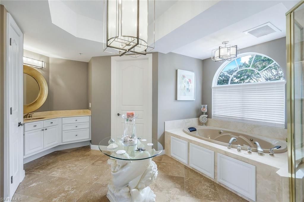 700 La Peninsula Blvd, Unit 206, Naples, FL 34113 Photo