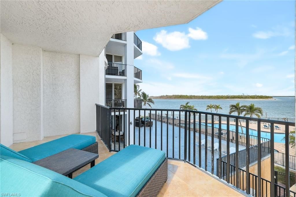 700 La Peninsula Blvd, Unit 206, Naples, FL 34113 Photo