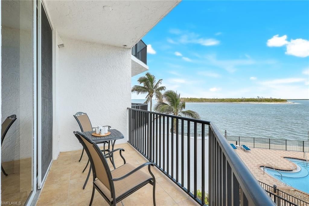 700 La Peninsula Blvd, Unit 206, Naples, FL 34113 Photo