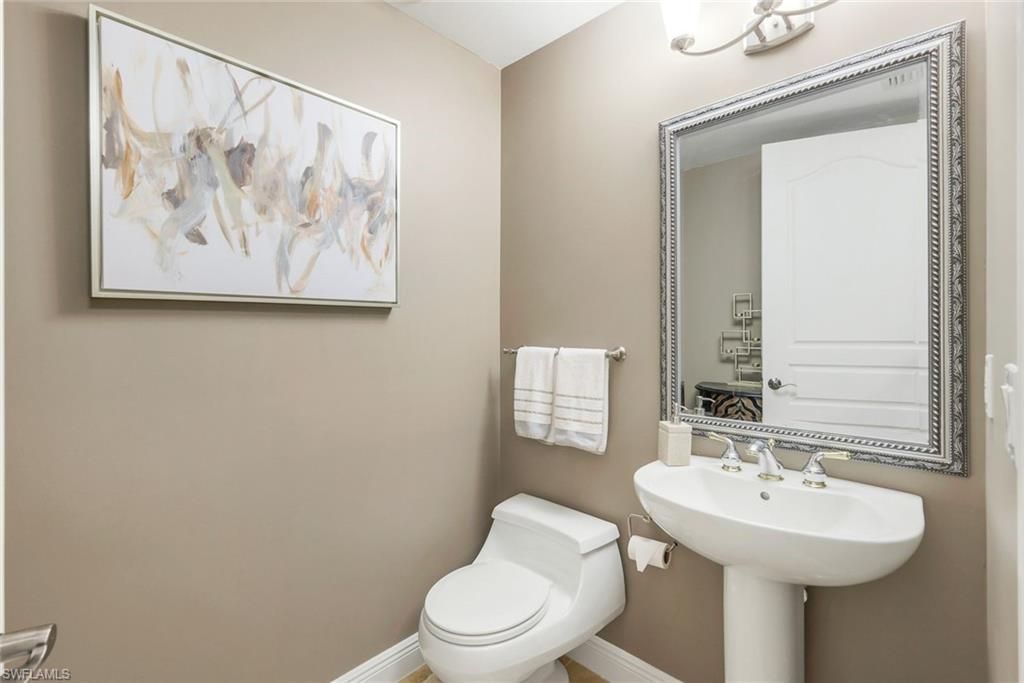 700 La Peninsula Blvd, Unit 206, Naples, FL 34113 Photo