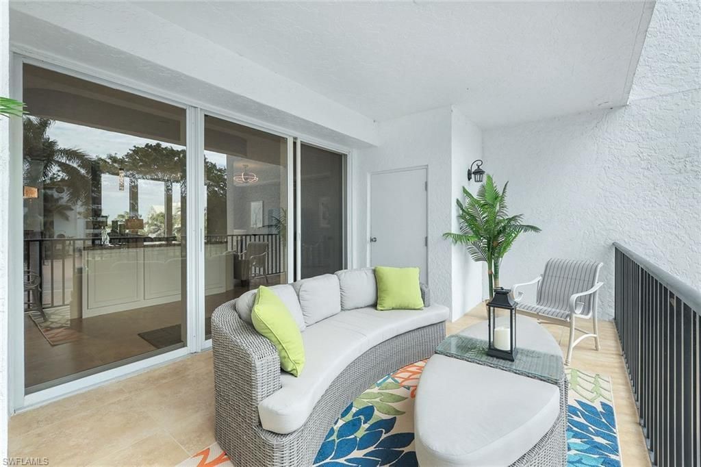 700 La Peninsula Blvd, Unit 206, Naples, FL 34113 Photo