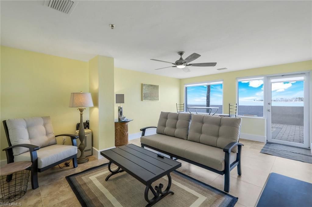 700 La Peninsula Blvd, Unit 206, Naples, FL 34113 Photo