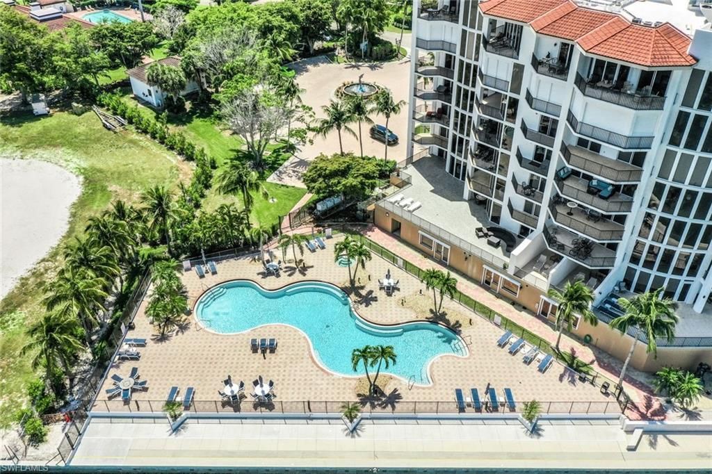 700 La Peninsula Blvd, Unit 206, Naples, FL 34113 Photo