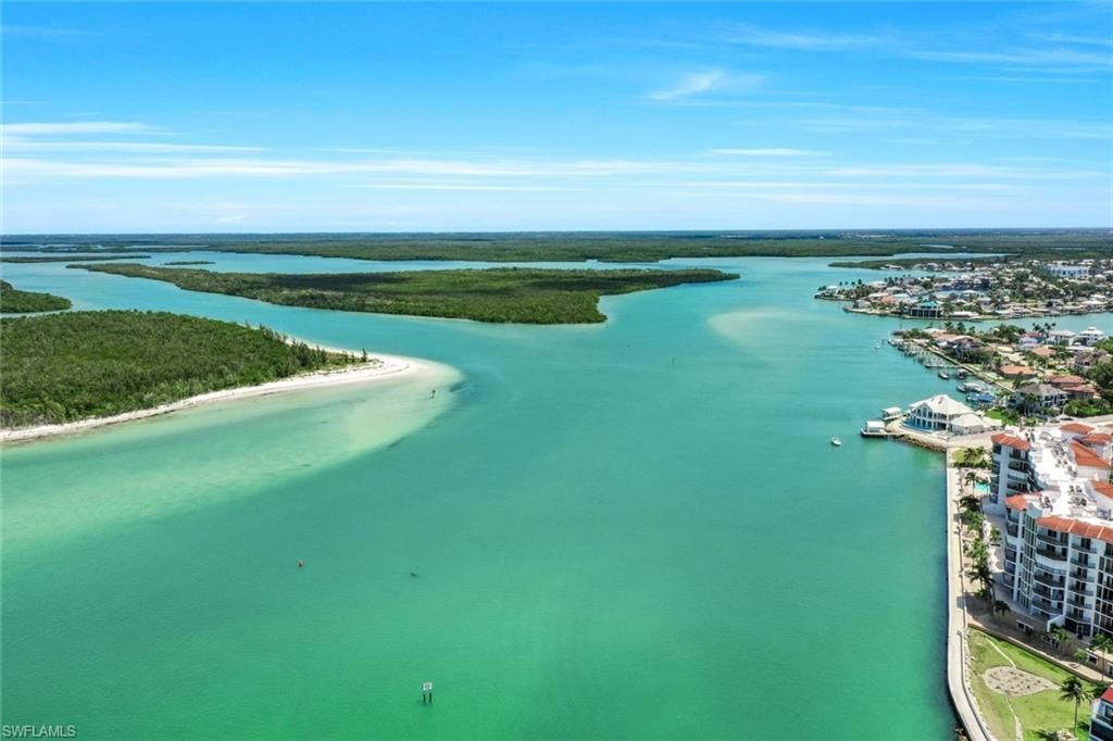 700 La Peninsula Blvd, Unit 206, Naples, FL 34113 Photo