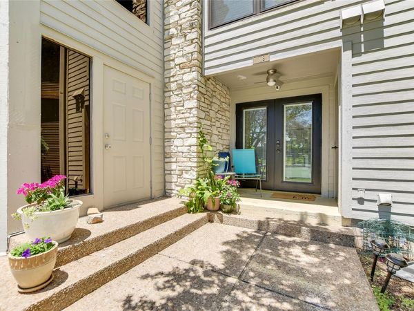 118 World Of Tennis SQ, Lakeway, TX 78738