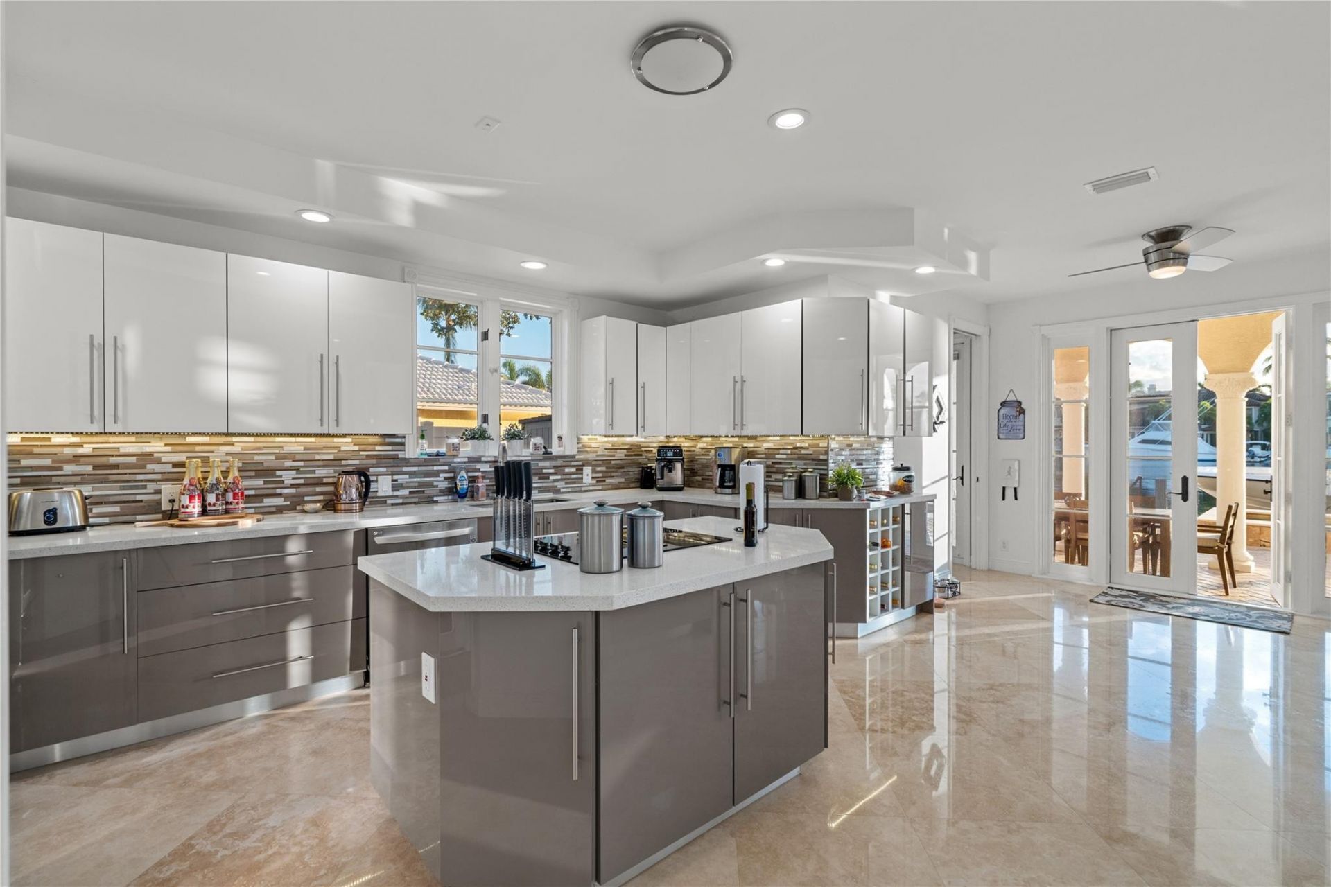 2833 NE 32nd Street, Lighthouse Point, FL 33064 Photo