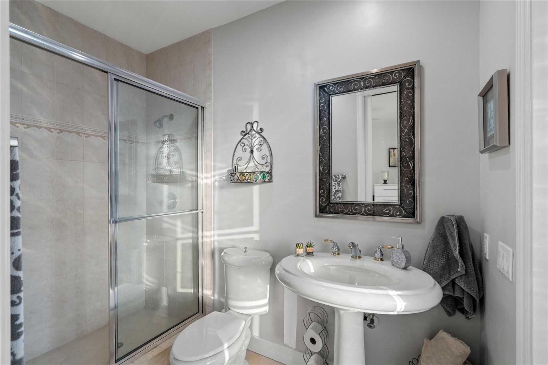 2833 NE 32nd Street, Lighthouse Point, FL 33064 Photo