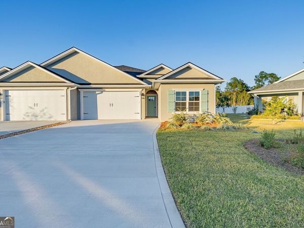 208 The Villas Way, Kingsland, GA 31548