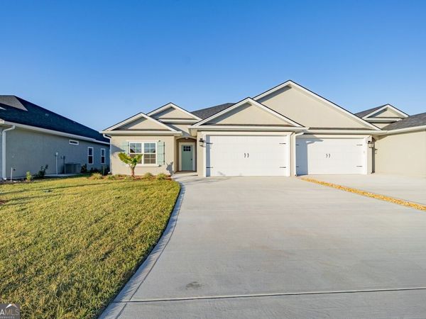 210 The Villas Way, Kingsland, GA 31548