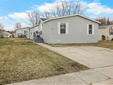 328 White Oak Lane, Augusta Twp, MI 48190