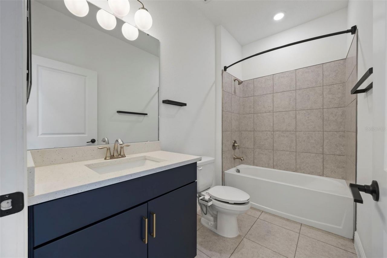 8093 Tea Olive Terrace, Palmetto, FL 34221 Photo