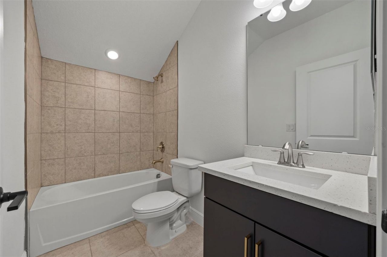 8093 Tea Olive Terrace, Palmetto, FL 34221 Photo