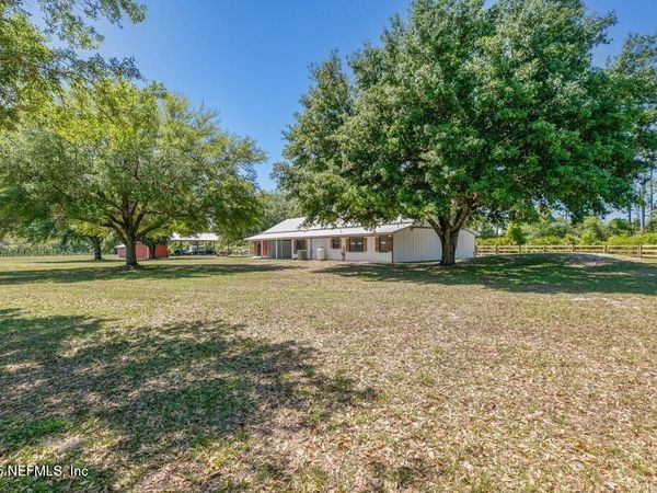 643 E STATE ROAD 100, San Mateo, FL 32187