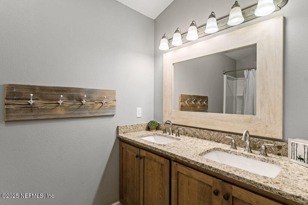 643 E State Road 100, San Mateo, FL 32187 Photo