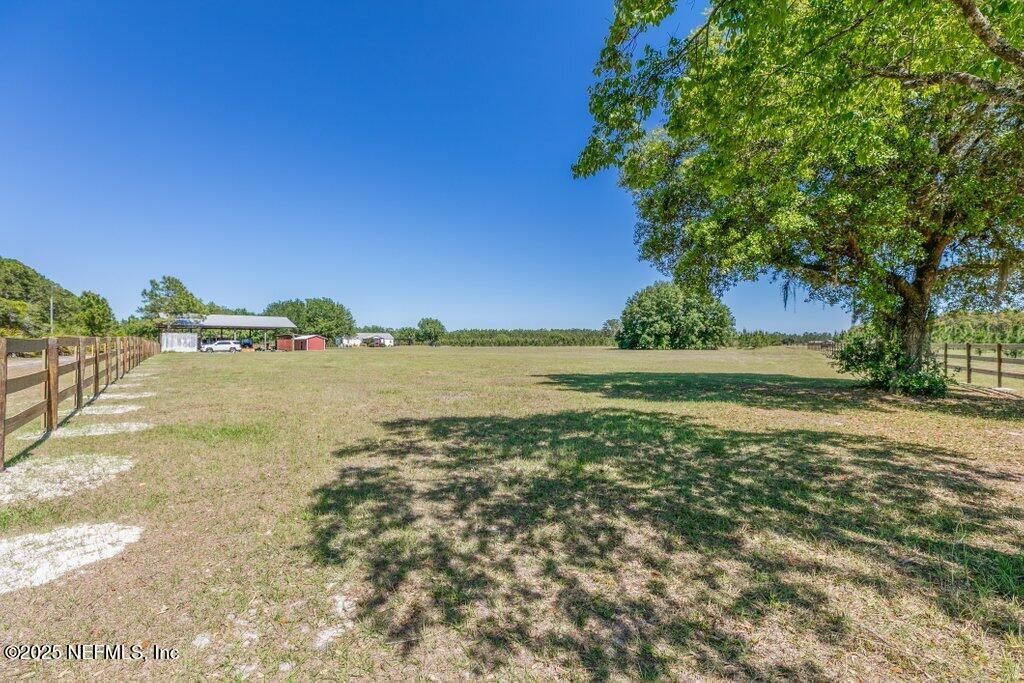 643 E State Road 100, San Mateo, FL 32187 Photo