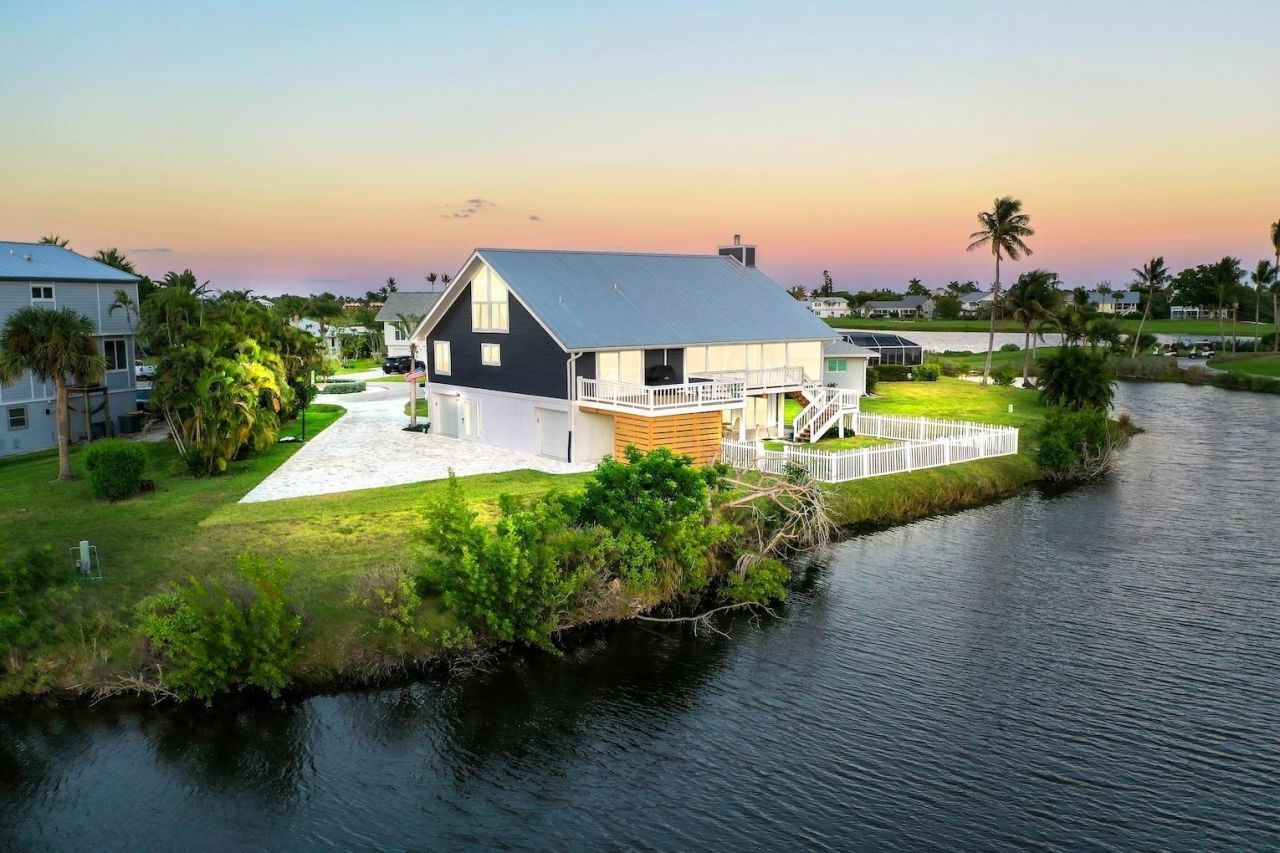 9127 Mockingbird Dr, Sanibel, FL 33957 Photo