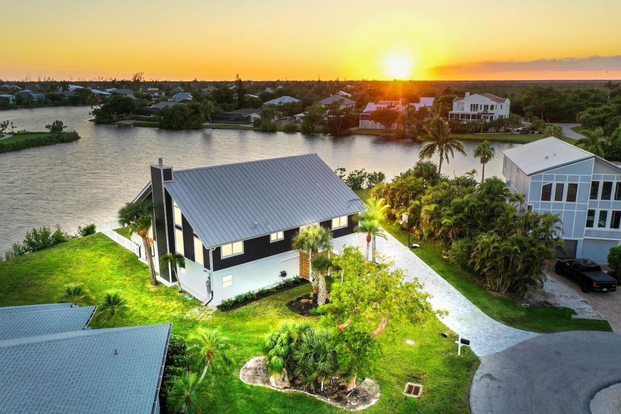 9127 Mockingbird Dr, Sanibel, FL 33957 Photo