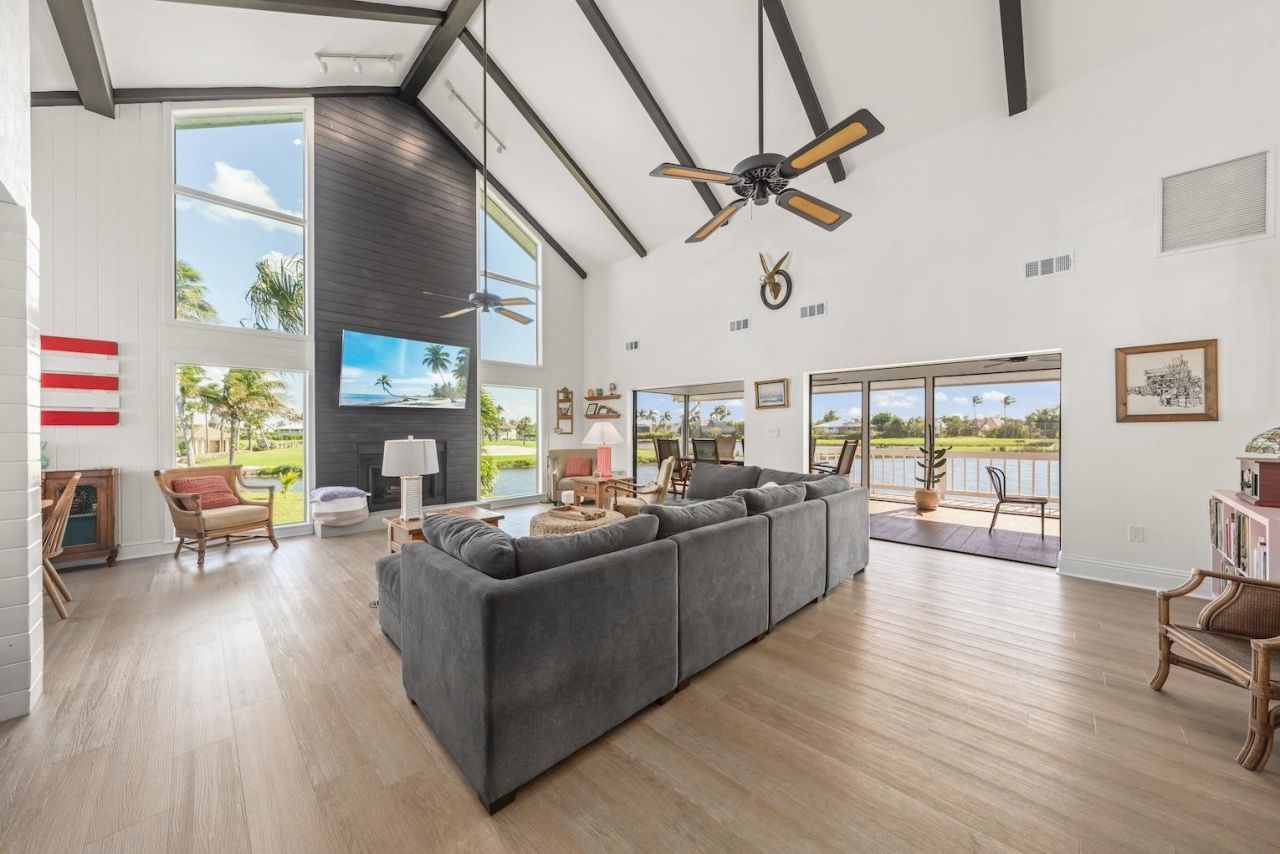 9127 Mockingbird Dr, Sanibel, FL 33957 Photo