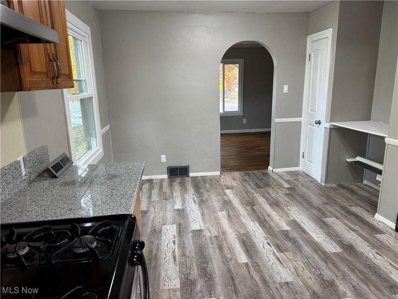 1574 East Avenue, Akron, OH 44314 Photo 3