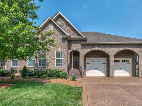 163 Tara Ln, Goodlettsville, TN 37072