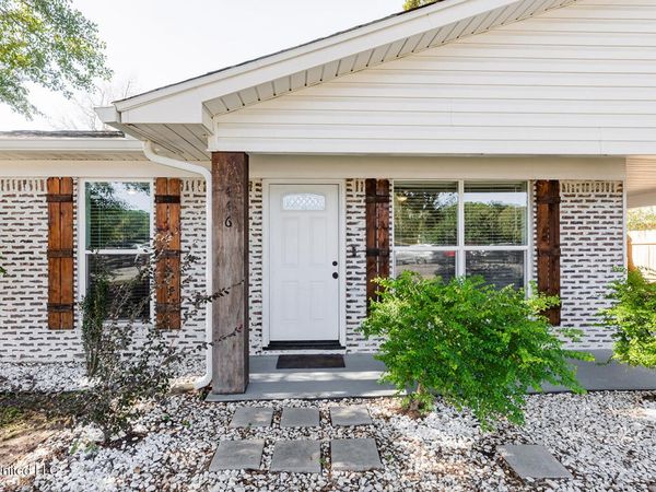 446 Hanley Road, Ocean Springs, MS 39564