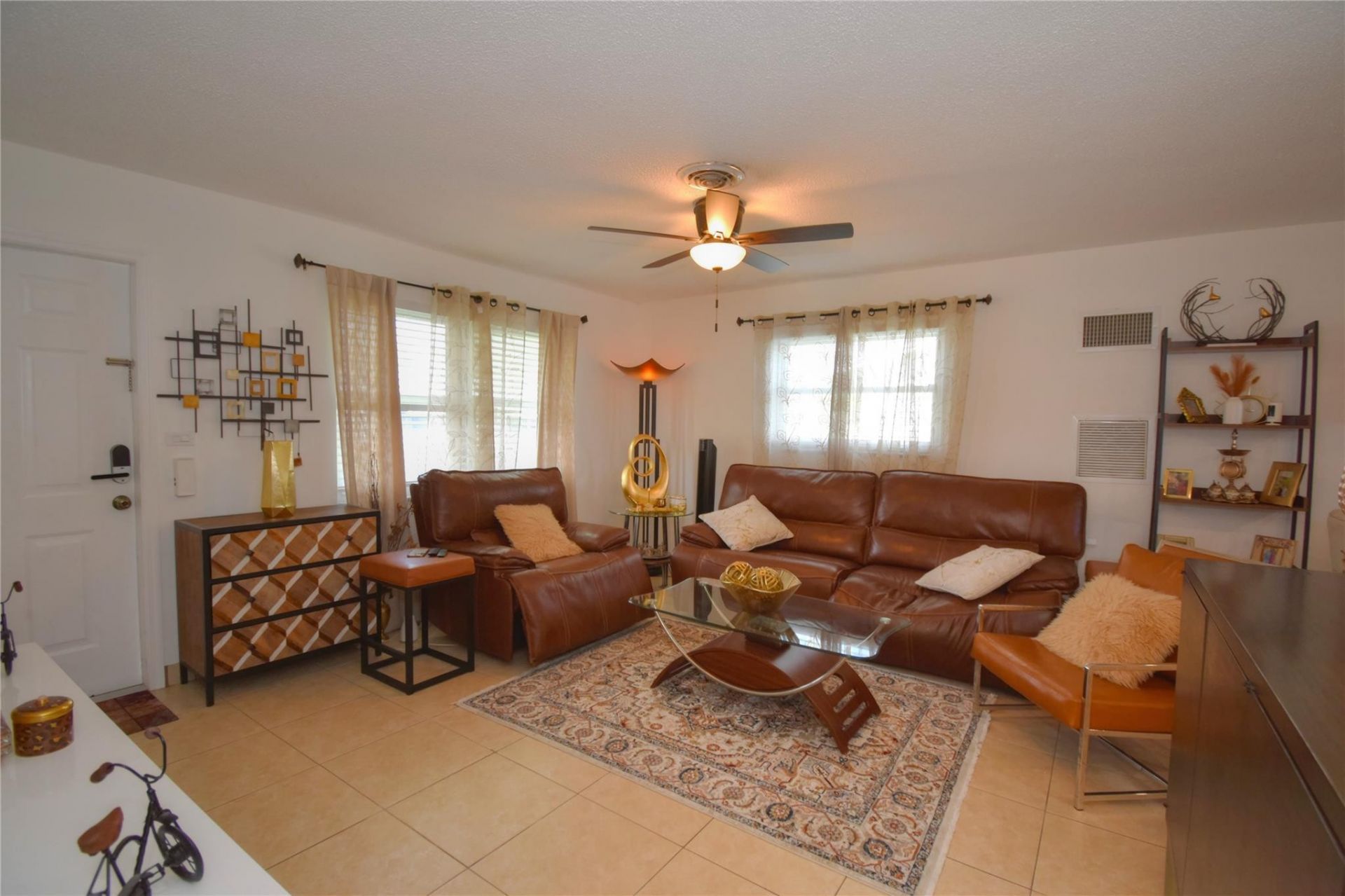 4804 NW 27th Terrace, Tamarac, FL 33309 Photo
