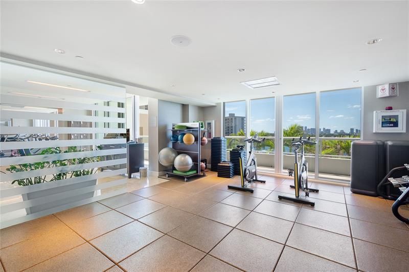 1 N Fort Lauderdale Beach Boulevard, Unit 1709, Fort Lauderdale, FL 33304 Photo