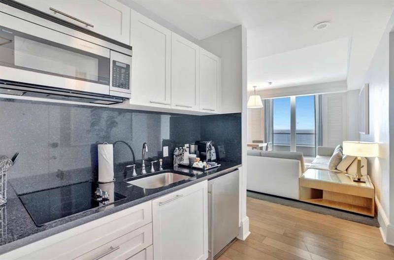 1 N Fort Lauderdale Beach Boulevard, Unit 1709, Fort Lauderdale, FL 33304 Photo