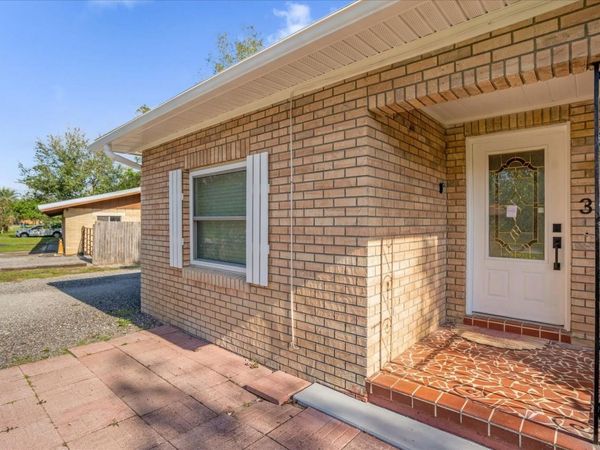 32 VIRGINIA AVENUE, DELAND, FL 32724