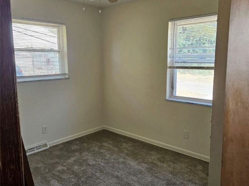 2256 Maryland Avenue, Akron, OH 44314 Photo 10