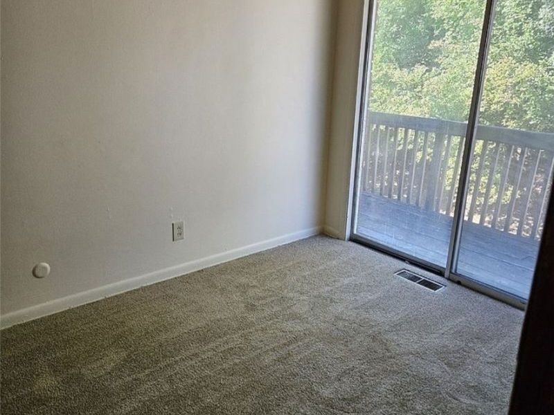 2256 Maryland Avenue, Akron, OH 44314 Photo 5