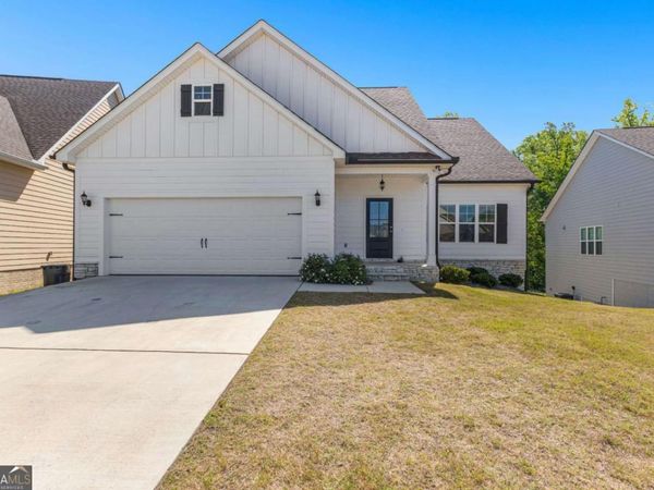 517 Lago Court, Lagrange, GA 30241